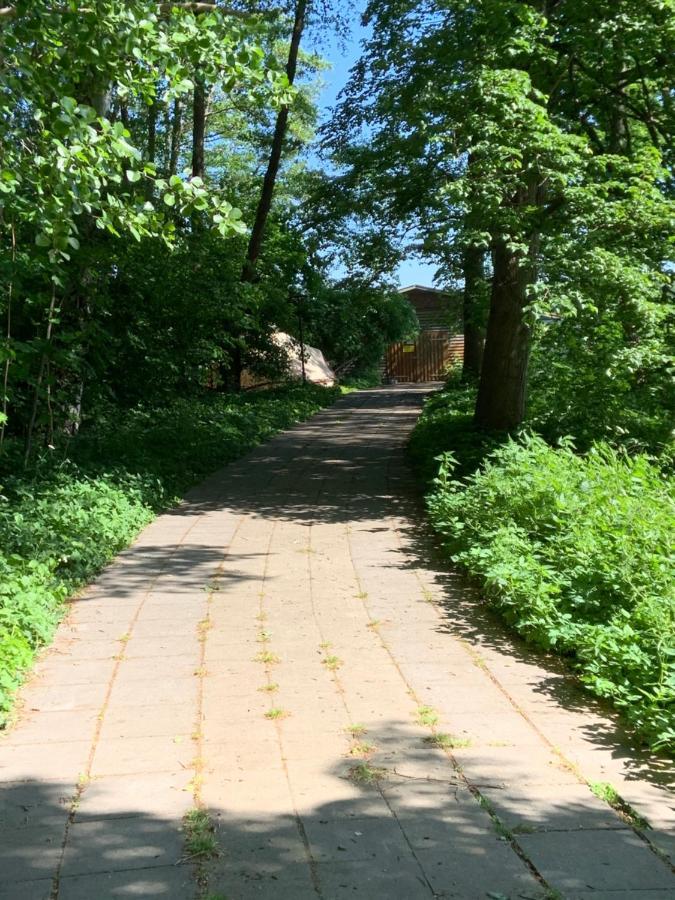 Milmersdorf St. Georg Kloster מראה חיצוני תמונה