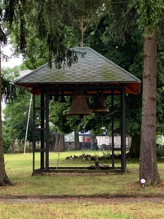Milmersdorf St. Georg Kloster מראה חיצוני תמונה