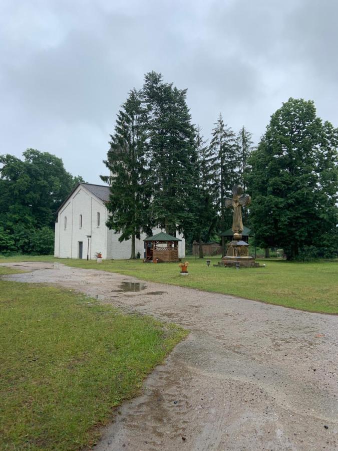 Milmersdorf St. Georg Kloster מראה חיצוני תמונה
