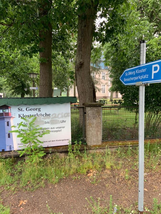 Milmersdorf St. Georg Kloster מראה חיצוני תמונה
