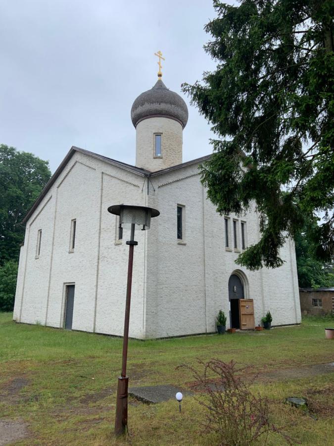 Milmersdorf St. Georg Kloster מראה חיצוני תמונה